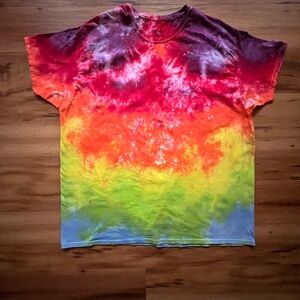 Men's Rainbow Tie-Dye Short Sleeve Tee - Multicolor